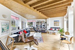 Photo 11- click for photo gallery